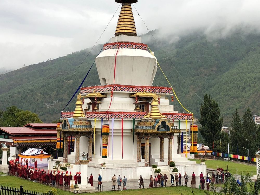 Бутан п. Королевство бутан достопримечательности. Такцанг-лакханг бутан. Монастырь гянгтей бутан. Тхимпху достопримечательности.